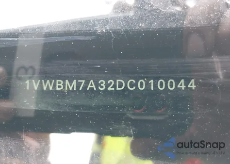 2013 Volkswagen Passat 3.6L V6 Se z USA, uszkodzony, nr VIN 1VWBM7A32DC010044